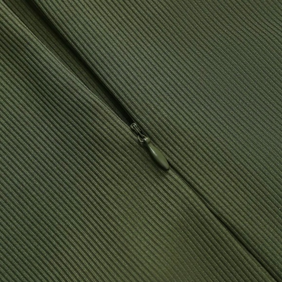 Army Green Women’s Sleeveless Tank Wide-leg Jumpsuit w Pockets and zipper back - Picture 5 of 8